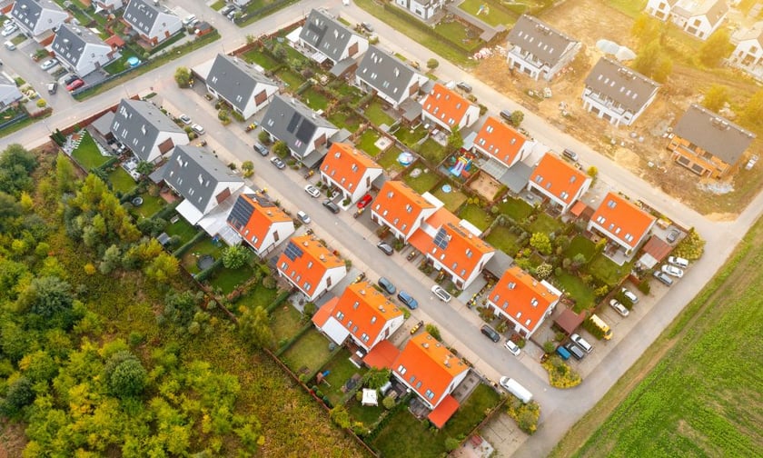Brisbane downturn offsets regional housing rise