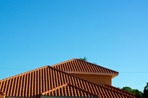 More Florida insurers unwilling to cover homes with older roofs