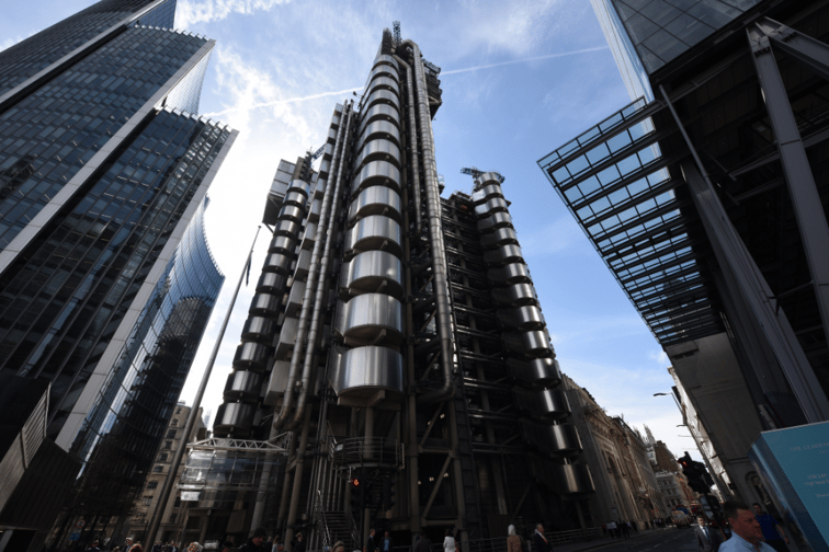 Lloyd's secures new lease agreement with landlord – report