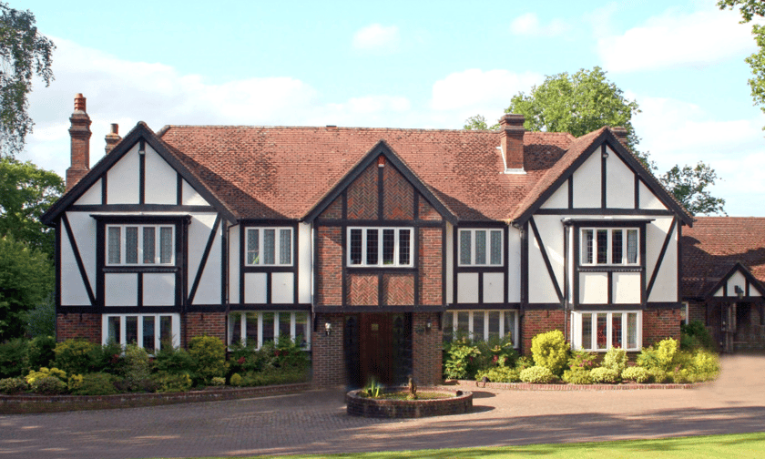 Period homes have pricier premiums, study finds
