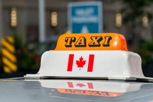 Hundreds of taxis in GTA unable to operate due to inadequate insurance - report