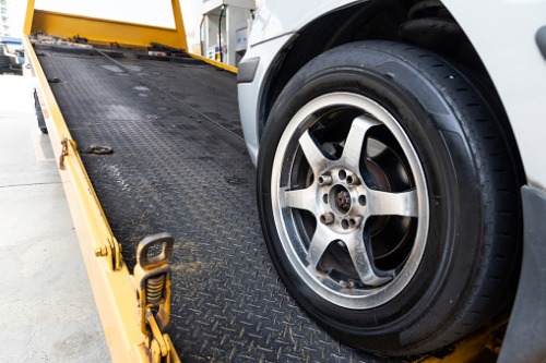 CAA reports two tow trucks hit while towing members