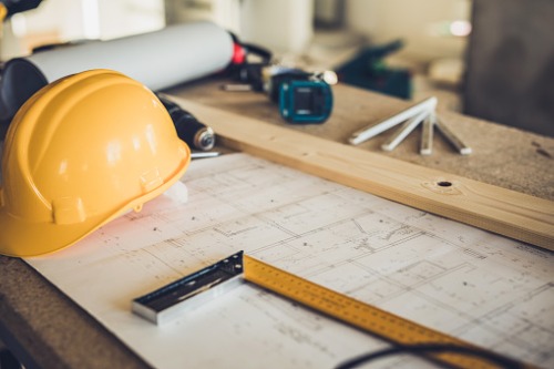 Construction sector among the "essential workplaces" permitted by Ontario, Quebec