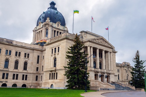 Saskatchewan, federal governments extend crop insurance deadline