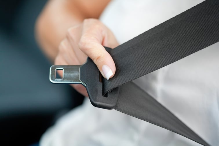 SGI penalizes drivers for not wearing seatbelts
