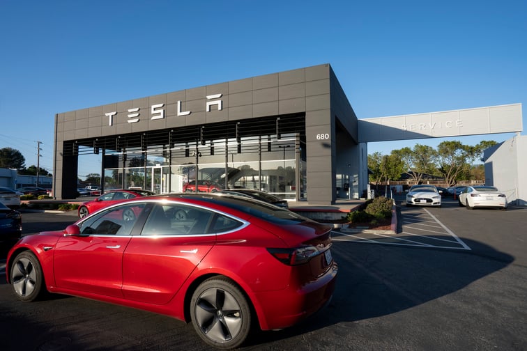 Tesla’s promise of a ‘vastly better’ auto insurance experience falls short