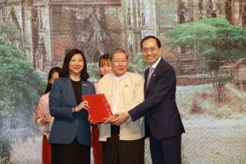 Prudential receives licence to operate in Myanmar