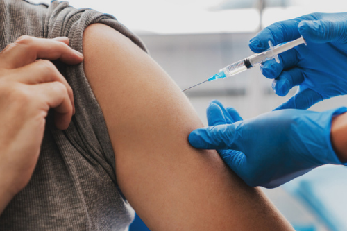 IAG rolls out mandatory COVID-19 vaccination policy