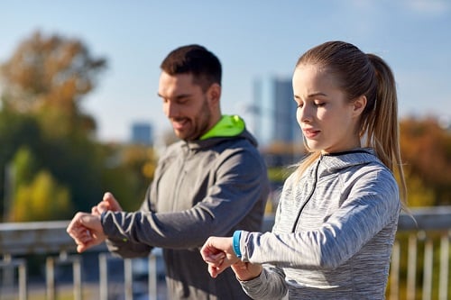 Federal agency looks into wearable fitness devices for public service employees