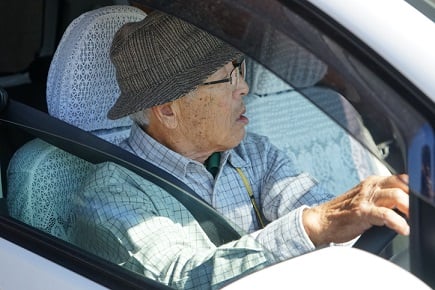 CA DMV recognizes senior driver training program