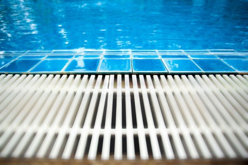 How pool drains can become underwater hazards for carefree swimmers