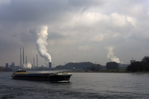 While shipping losses decline, regulatory pressure and new risks loom: Allianz