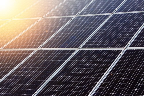 Two Japanese insurers jointly finance solar energy projects