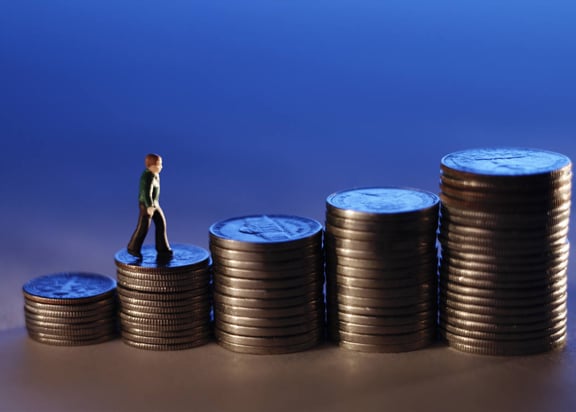 How commercial lines agents get paid, and common traits of top producers