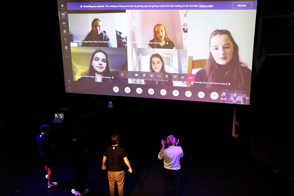 For Knox students, remote learning is no drama