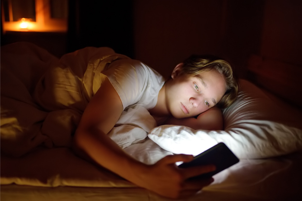 Excessive screen time may cause sleep, behavioural difficulties study