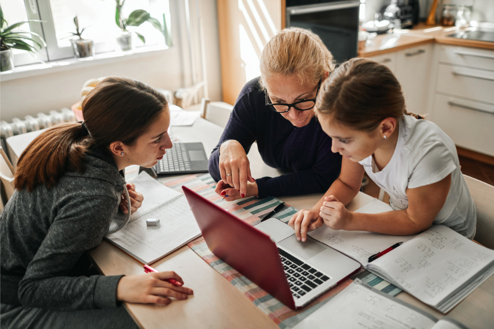 8 tips to help parents with learning in lockdown