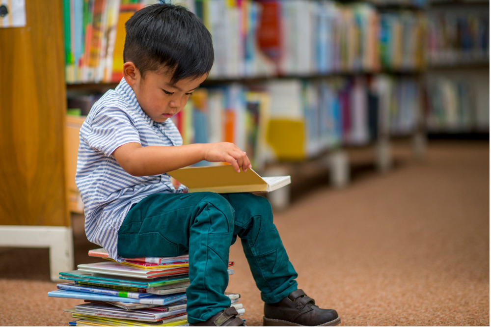 Reading builds resilience among at-risk kids - study