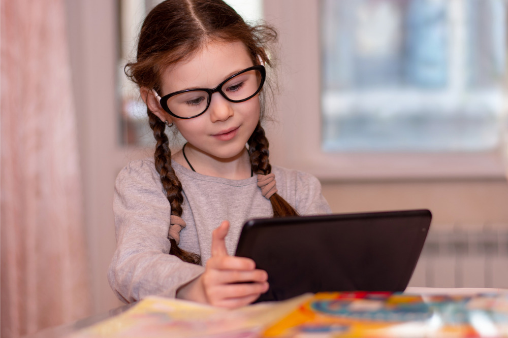 How schools and parents can encourage digital discipline in kids