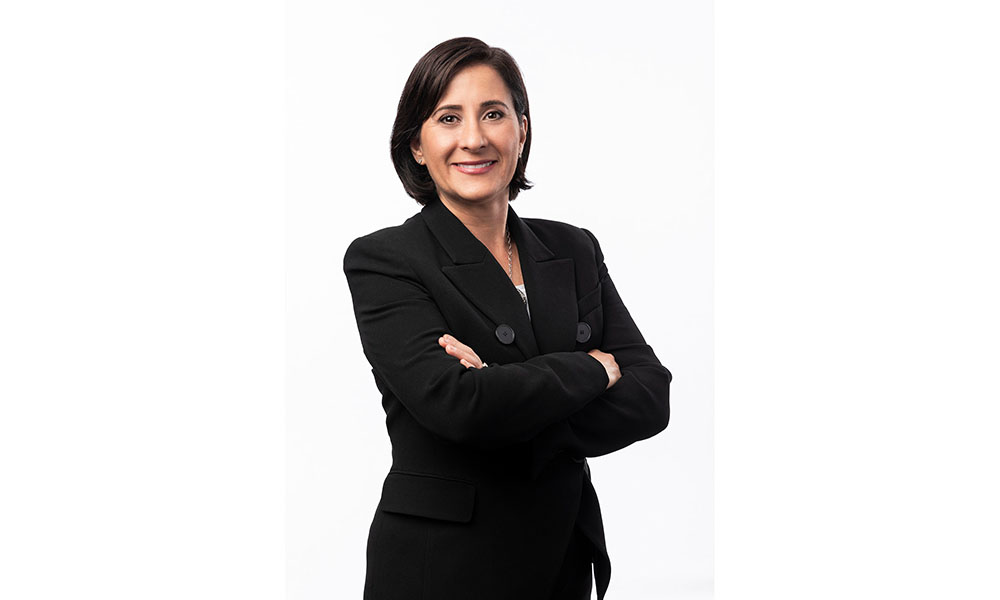 Fiera Investments GC Angela Nikolakakos wins WGCC President's Award