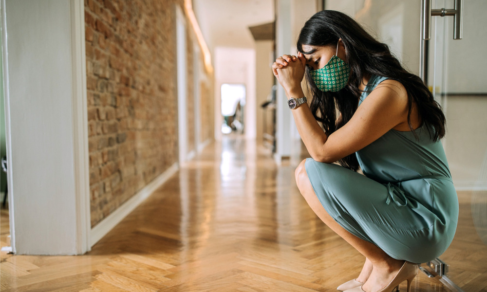 How to help an employee suffering from low mental health