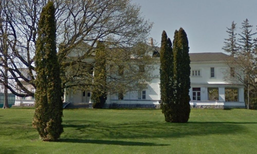 Ontario youth worker excluded from pandemic pay after being considered manager, not eligible