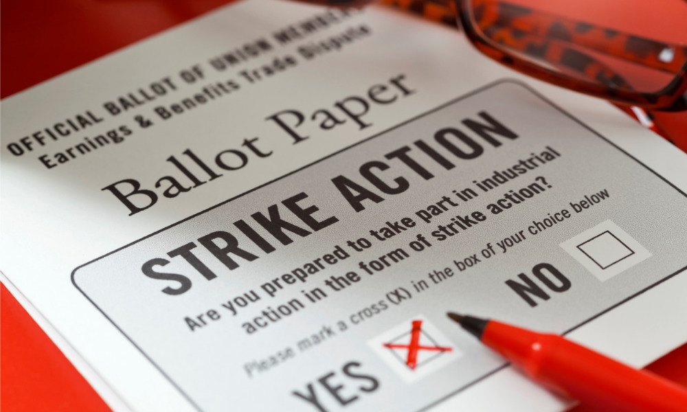 Union secures mandate to hold largest strike in Canada's history - Vimarsana News