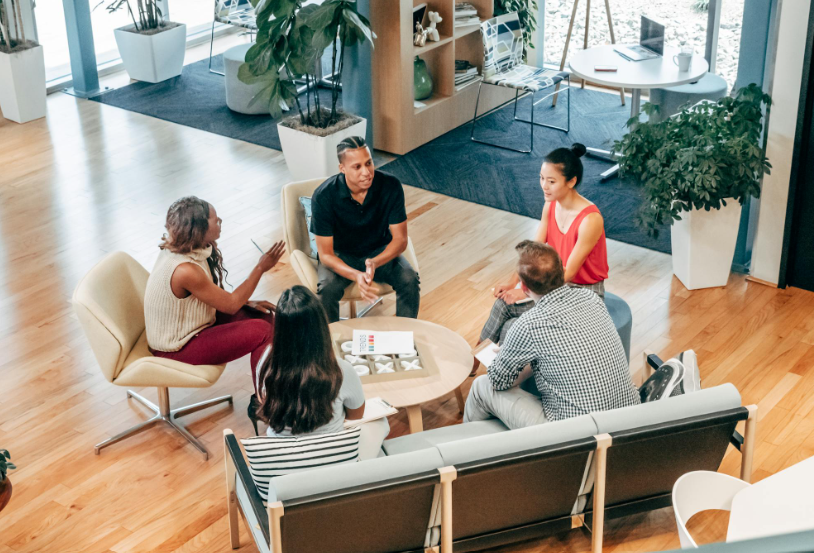 holding group meetings in relaxing lounge areas is part of a great employee experience