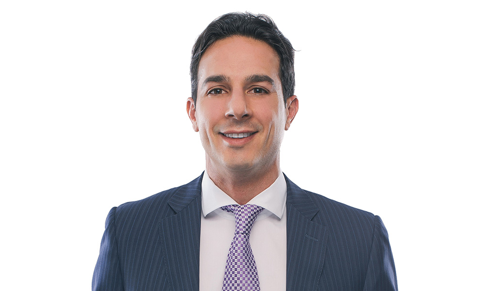 How to help business owners de-risk transitions in succession plan?
