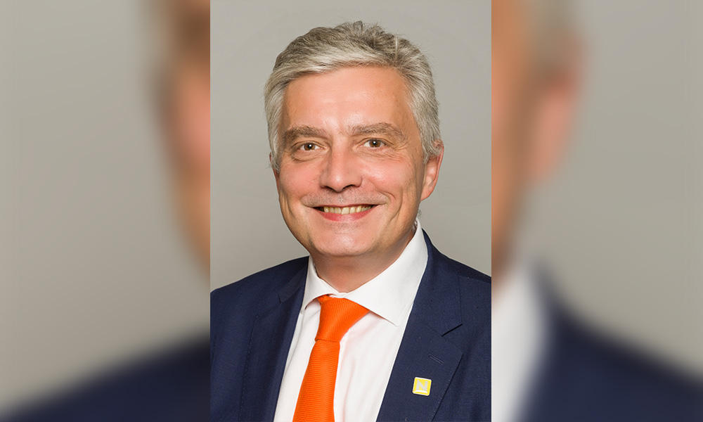 Jos Schmitt, NEO Exchange