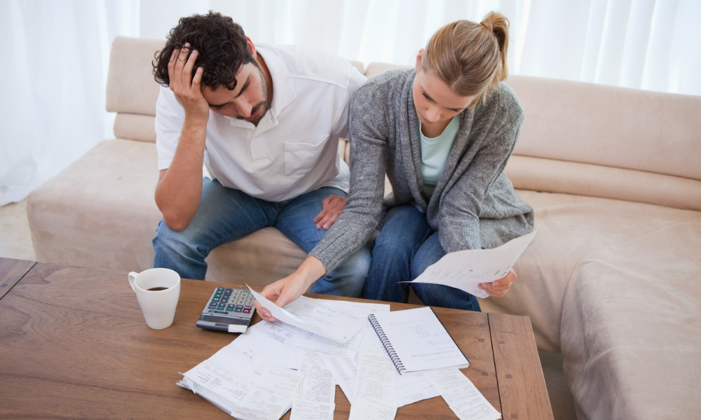 What is the profile of a typical insolvent Canadian?