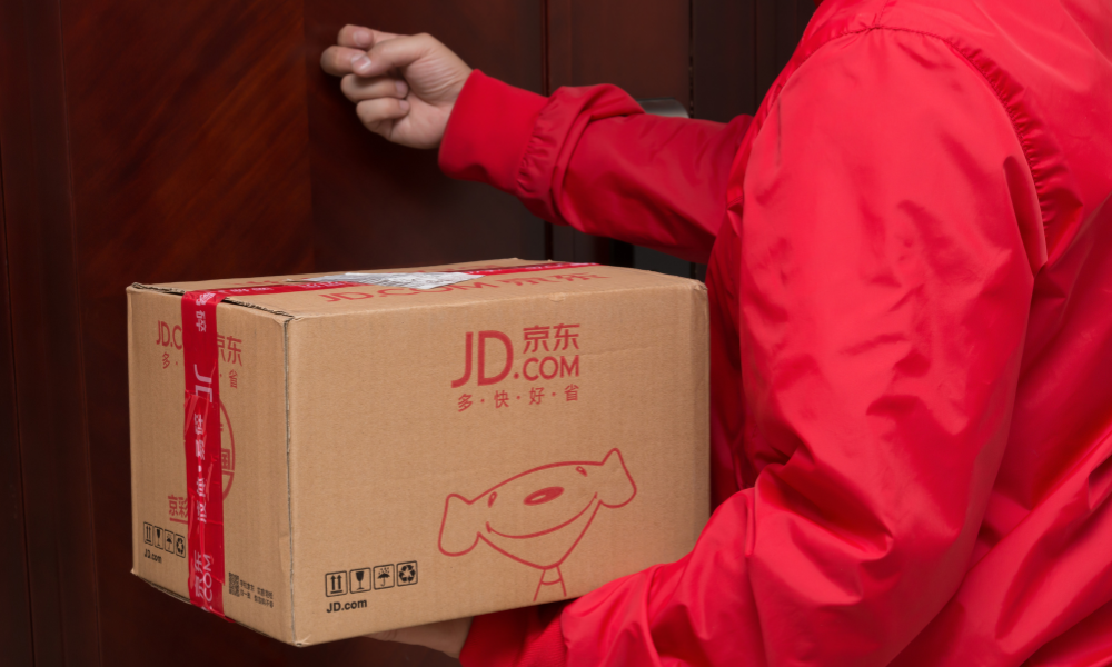 JD.com founder says robots could replace all 700,000 delivery workers