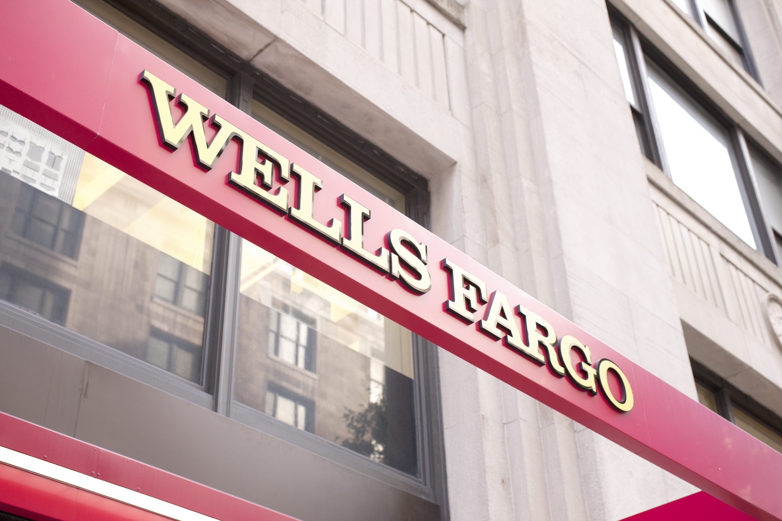 Wells Fargo to pay $10 million to settle mortgage discrimination suit