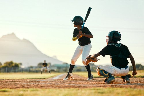 Brokers and underwriters make a comeback in sports and entertainment