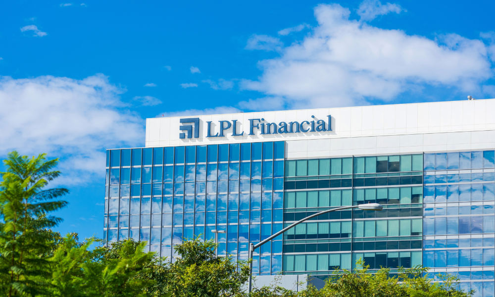 LPL annuity commissions climb in first full quarter with outside BGA