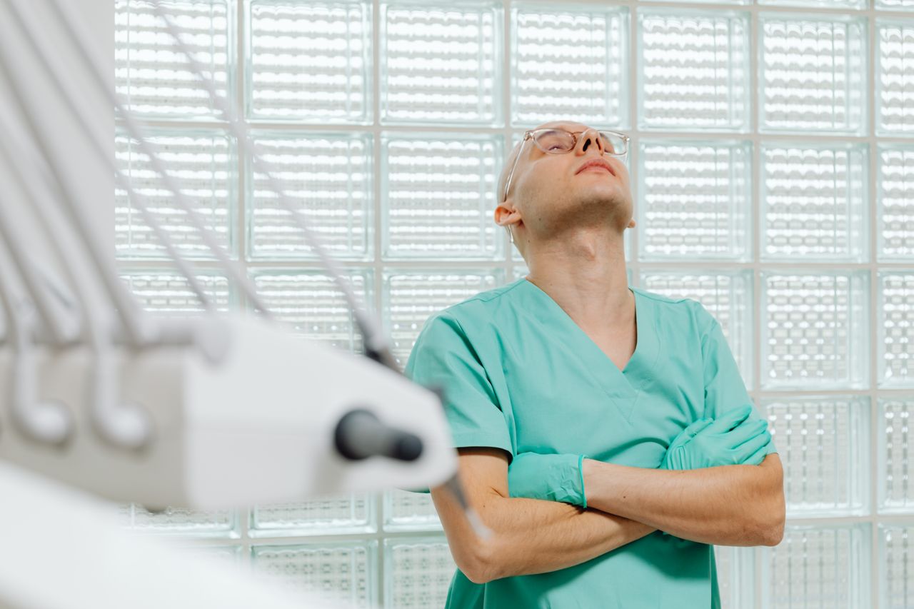 Healthcare practices short-staffed, wary of AI, survey finds