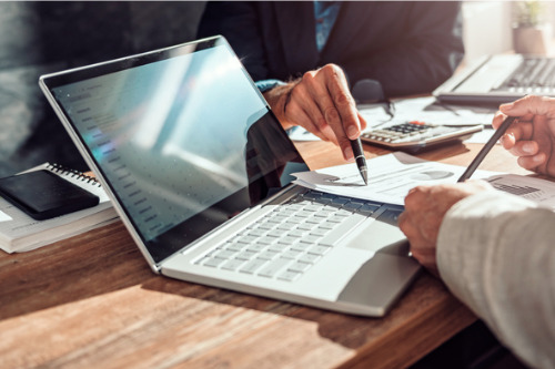 Tracker reveals how insurance industry is hit by late payments
