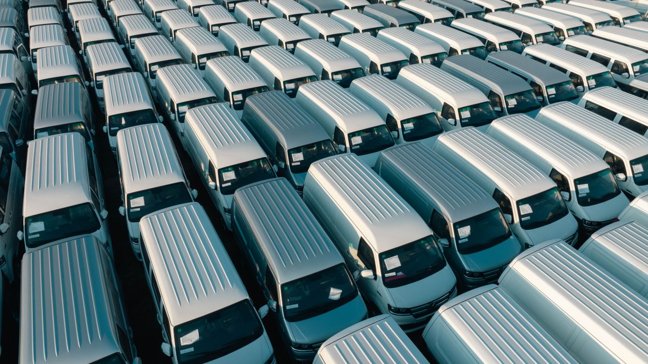 Van premiums fall 4.5% as insurers diverge sharply on pricing
