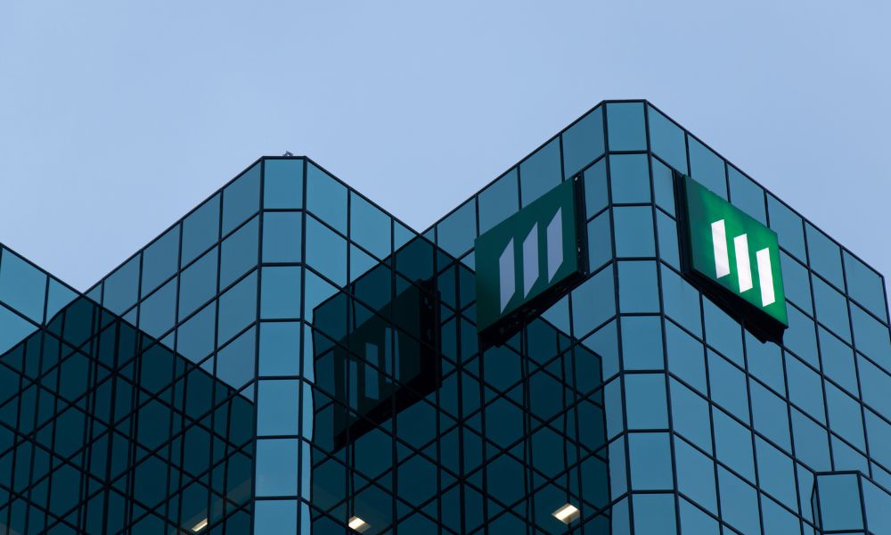 Manulife celebrates silver anniversary of historic IPO | Insurance ...