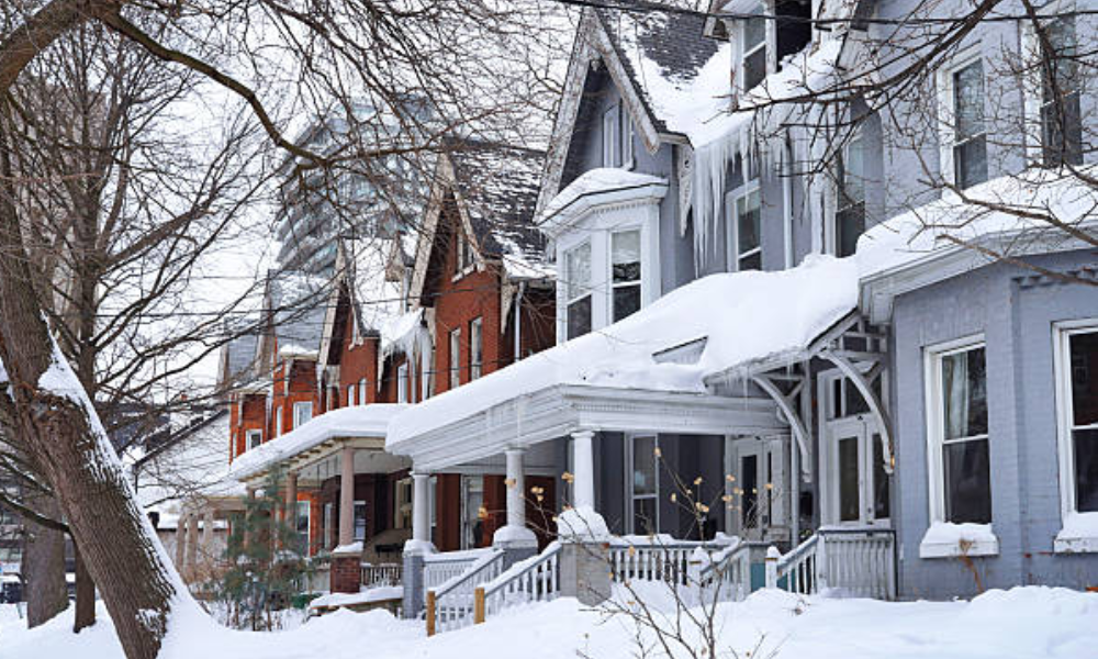 Few Canadians check home insurance before leaving properties empty, survey finds