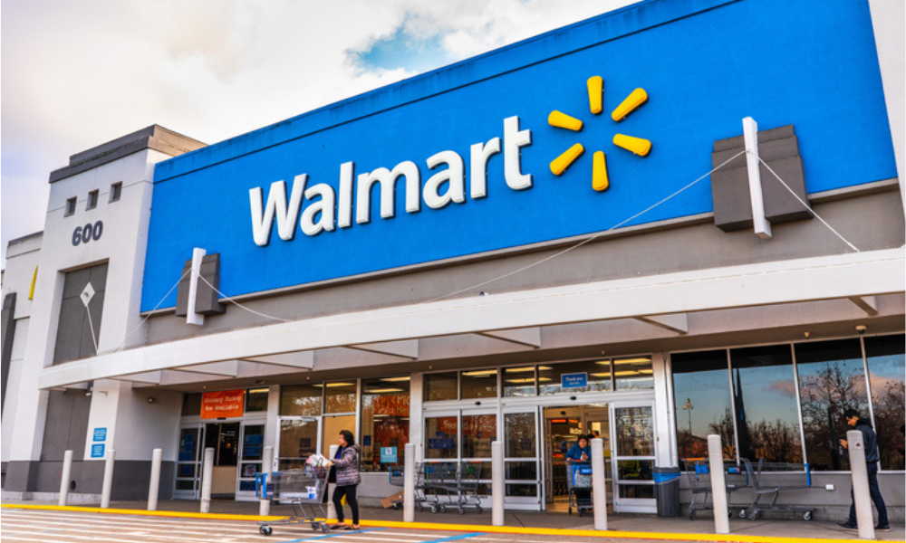 Walmart drops holiday hiring by 73%