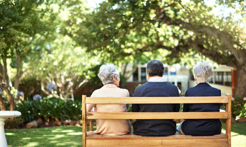 Ontario to hire more than 4,000 long-term care workers