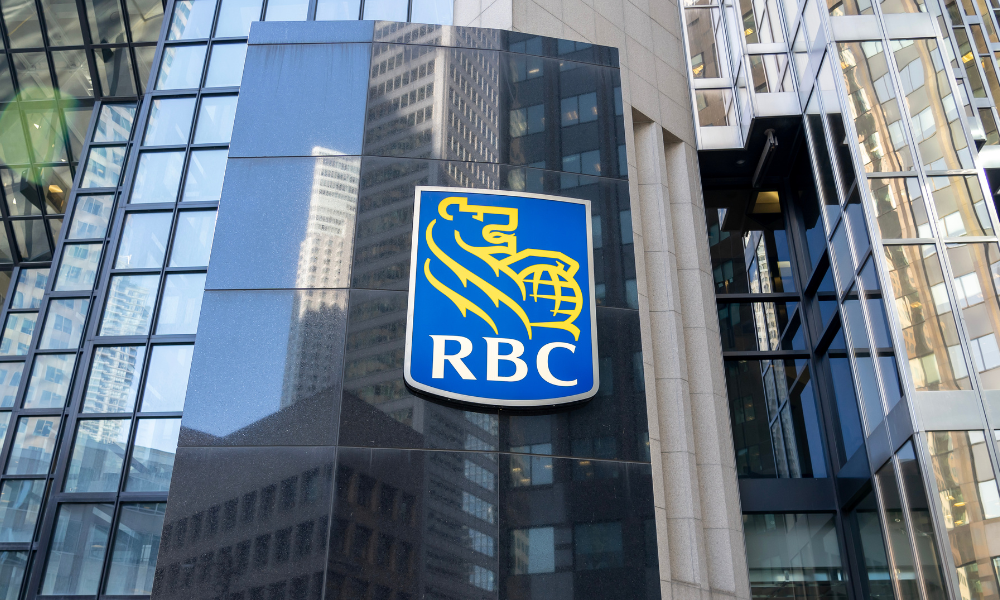 Royal Bank of Canada urging employees to report 'more often' to offices