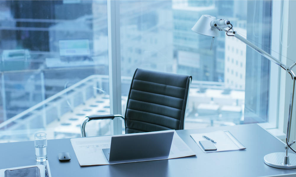 CEOs get hefty pay despite pandemic slump: report