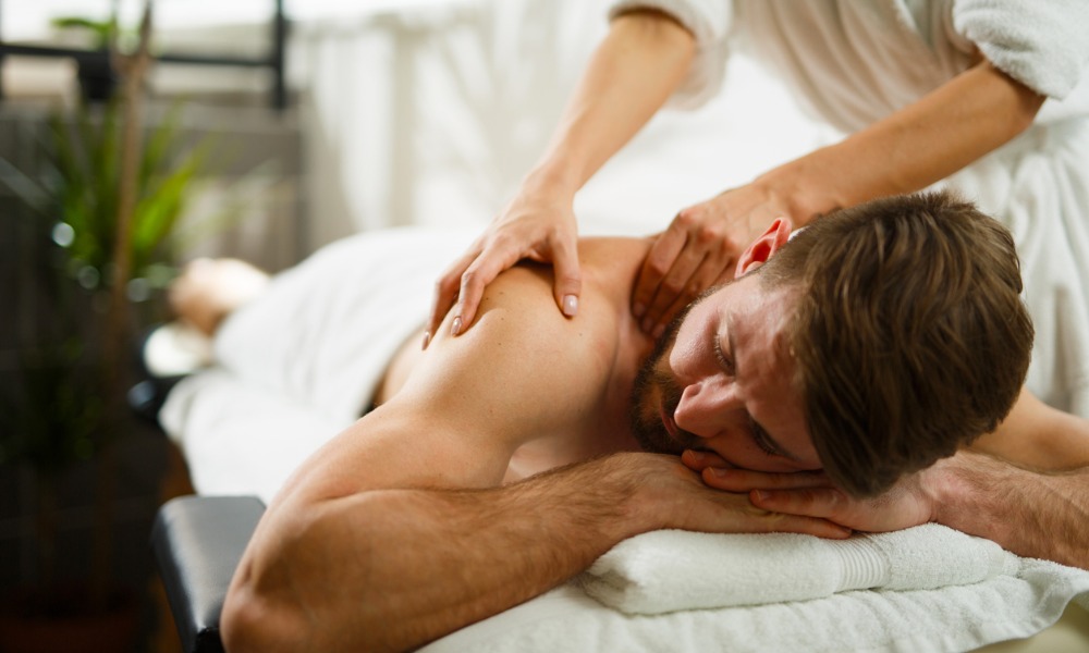 FUN FRIDAY: CEO goes viral for having massage during meeting - Vimarsana News