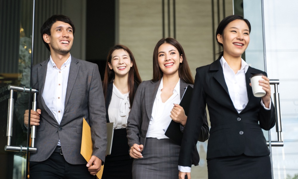 Are non-residents taking jobs away from Singaporeans? - Vimarsana News