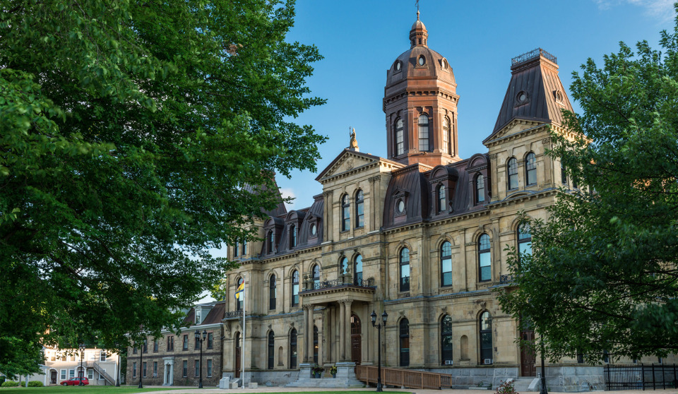 New Brunswick revises self-isolation, work-isolation protocols