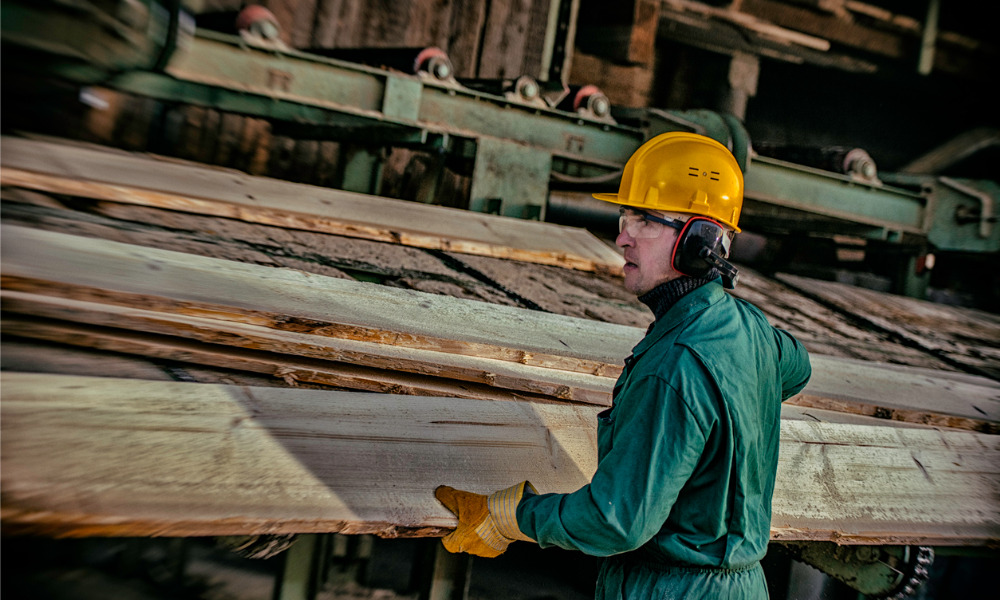 Mill worker injured after unexpected starting of strapping machine