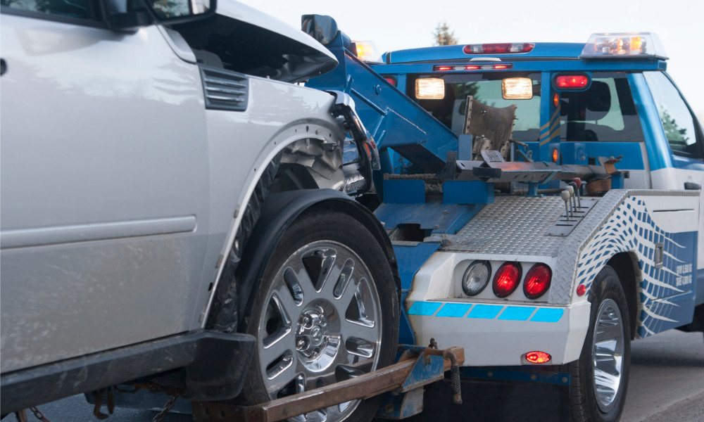 Alberta pilots project to increase tow truck safety