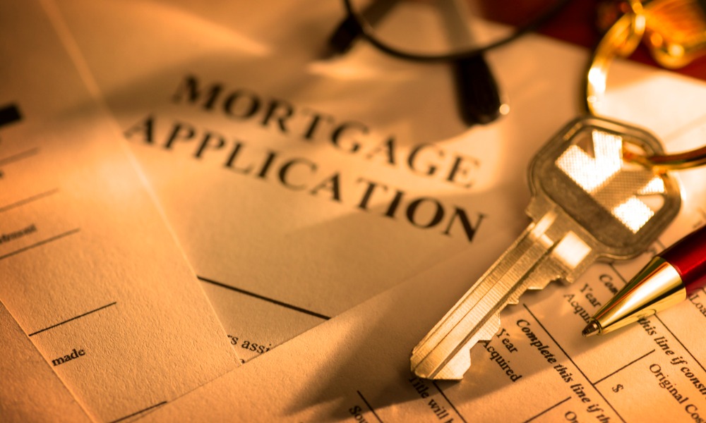 US mortgage applications down as rates hit record-high